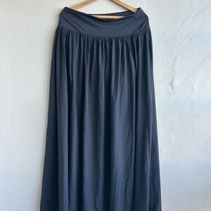 Halara maxi skirt with built in shorts and split open on the side size XL NEW